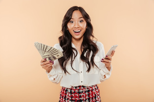深入解析6合彩手机APP：彩票中奖的新时代